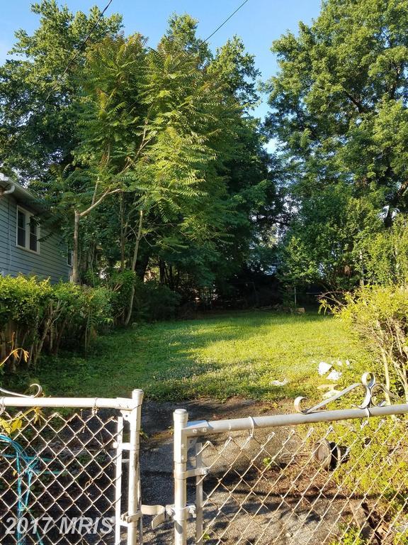 4823 Lexington Avenue - Photo 1