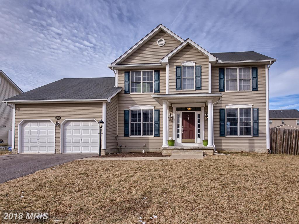 13528 Essex Drive - Photo 1