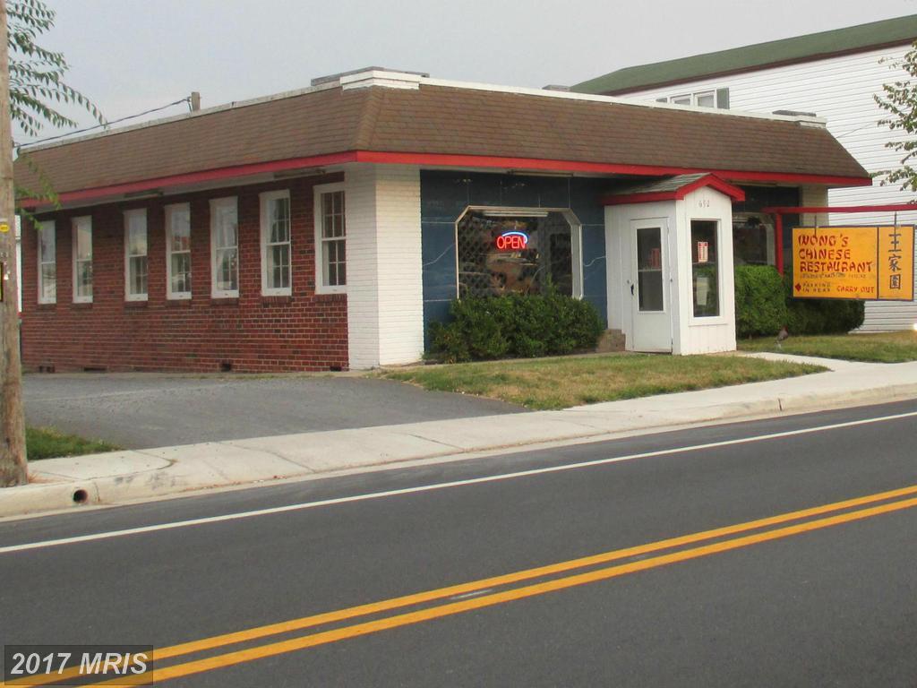 692 Loudoun - Photo 1