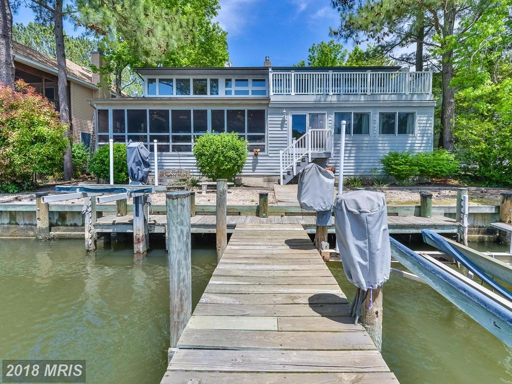 10 Beach Court - Photo 1