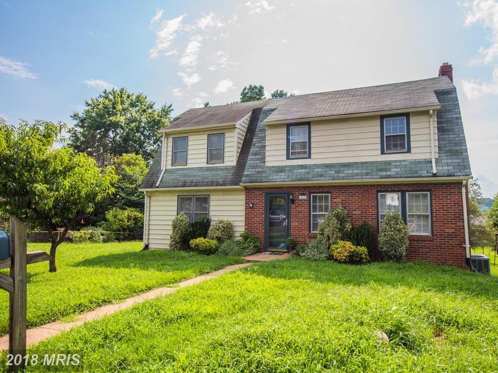 420 Kerfoot Avenue - Photo 1