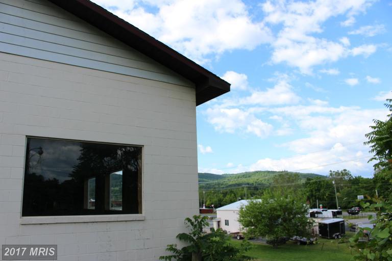 707 Stonewall Drive - Photo 1