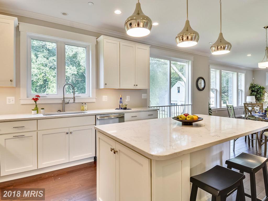 521 Teak Road - Photo 1