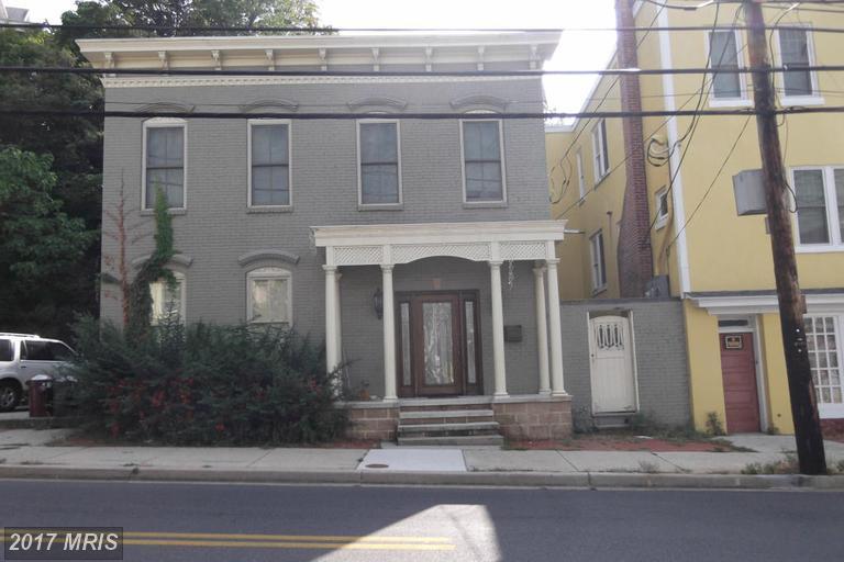 305 Baltimore Avenue - Photo 1