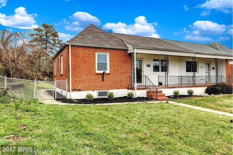4506 Hellwig Road - Photo 1