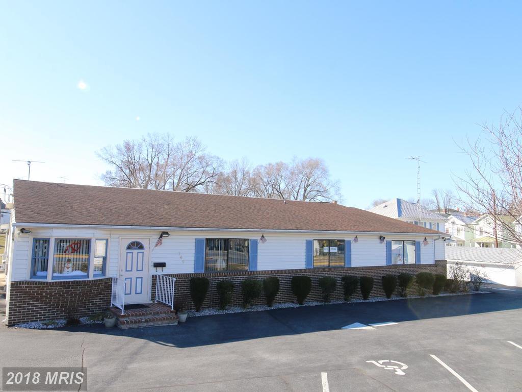 709 Burke Street - Photo 1