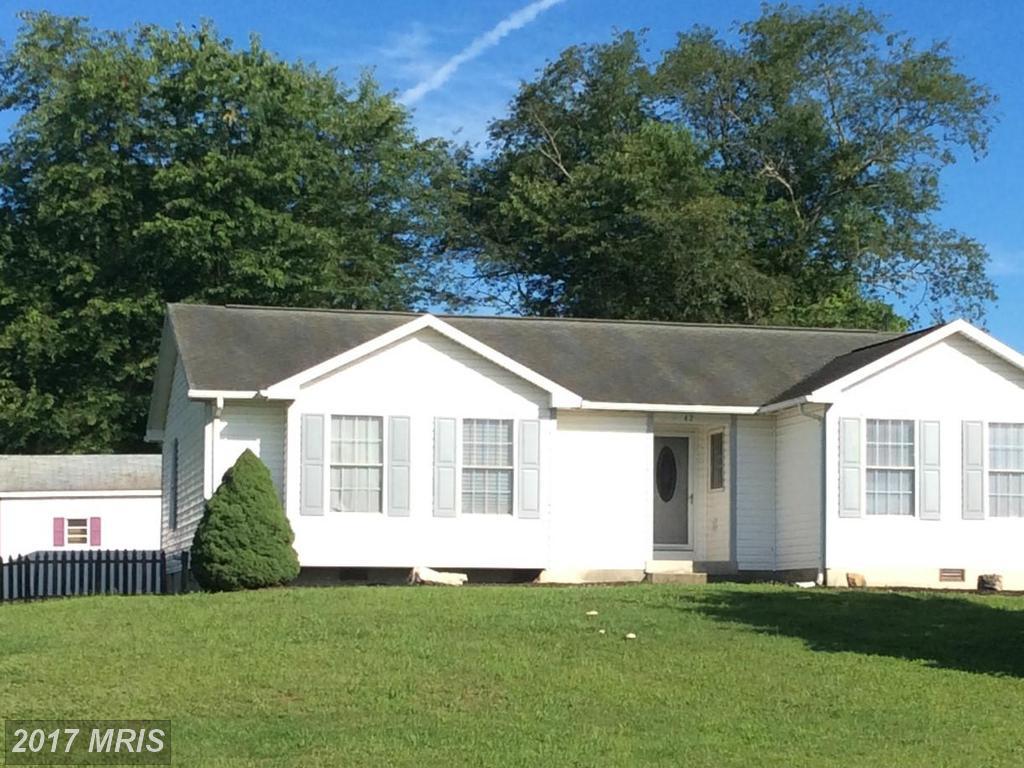 42 Executive Way - Photo 1