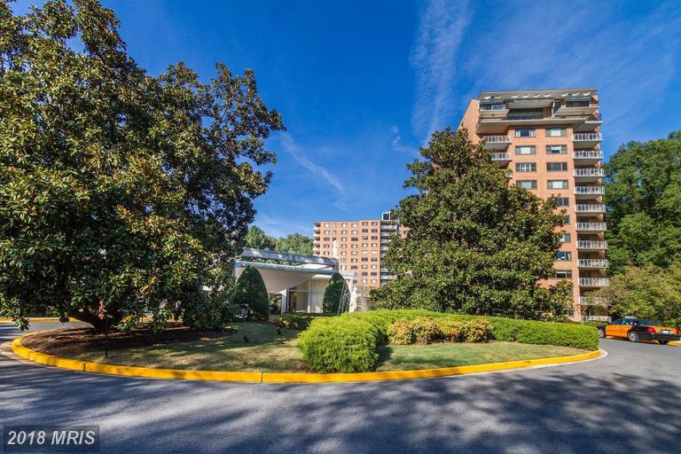 4201 Cathedral Avenue - Photo 1