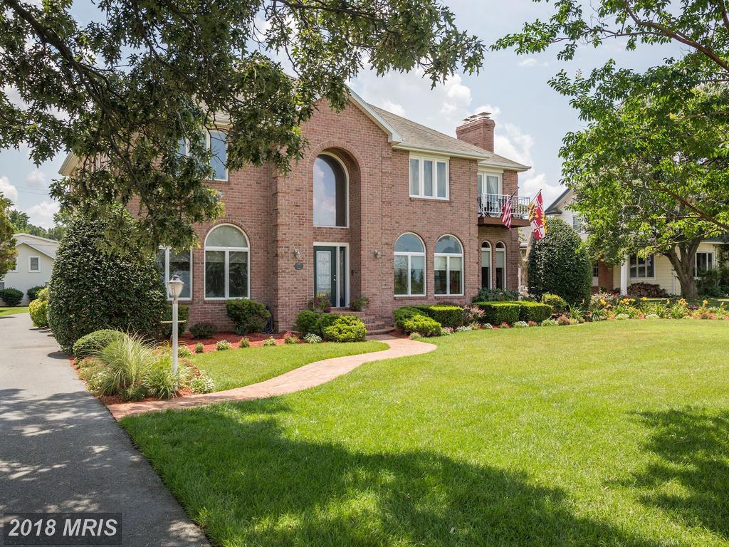 108 Riverside Drive - Photo 1