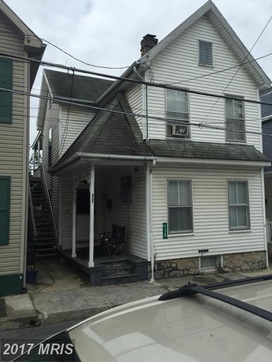 138 Vine Street - Photo 1