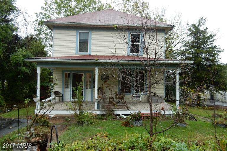 130 Carpenter Avenue - Photo 1