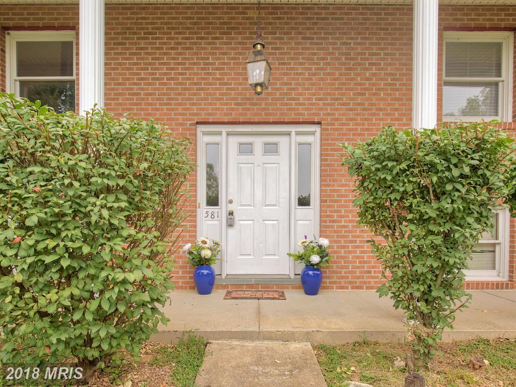 581 Rider Court - Photo 1