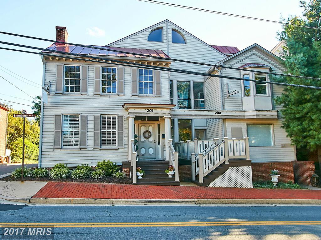 201 Loudoun Street - Photo 1