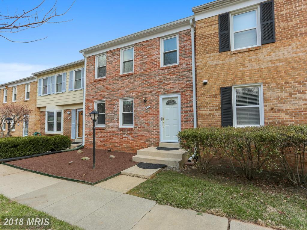 220 Pender Place - Photo 1