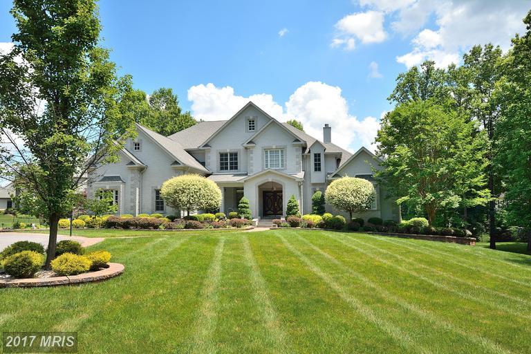 8601 Falls Road - Photo 1