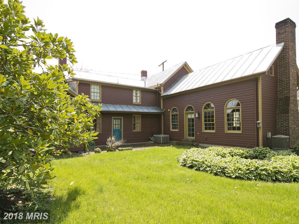 208 Queen Street - Photo 1