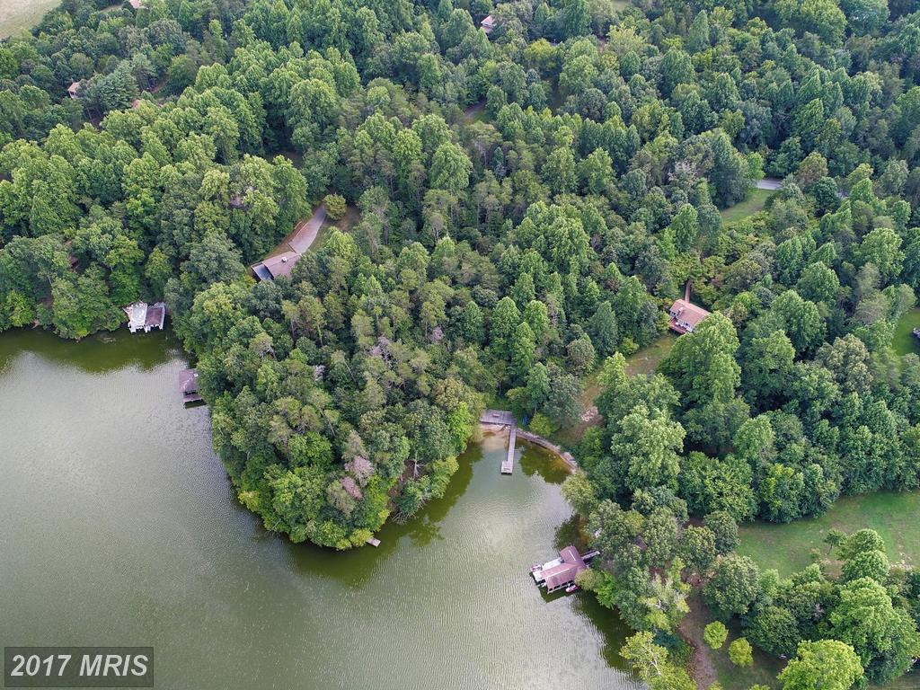 112 Windway Drive - Photo 1