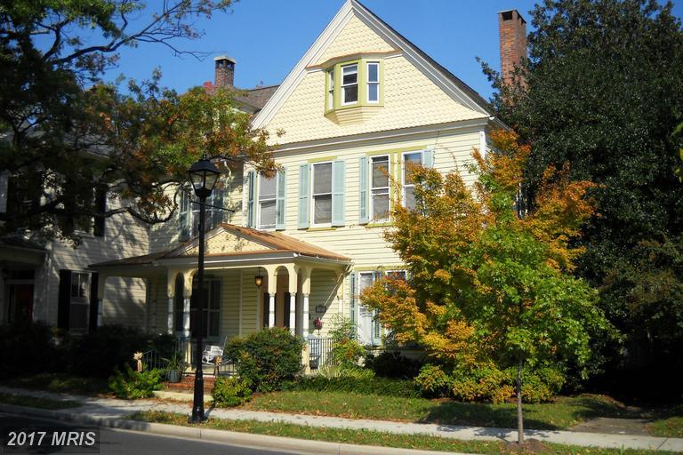 109 Goldsborough Street - Photo 1