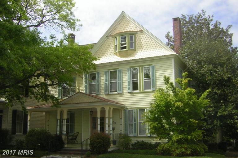 109 Goldsborough Street - Photo 1