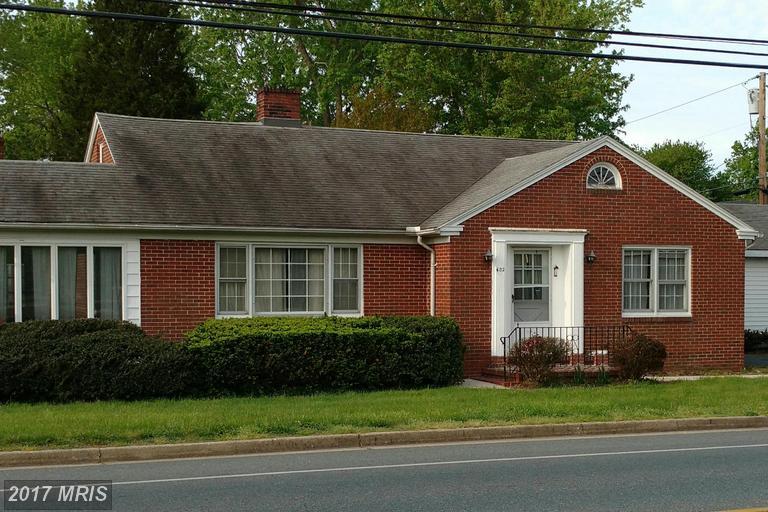 402 Dutchmans Lane - Photo 1