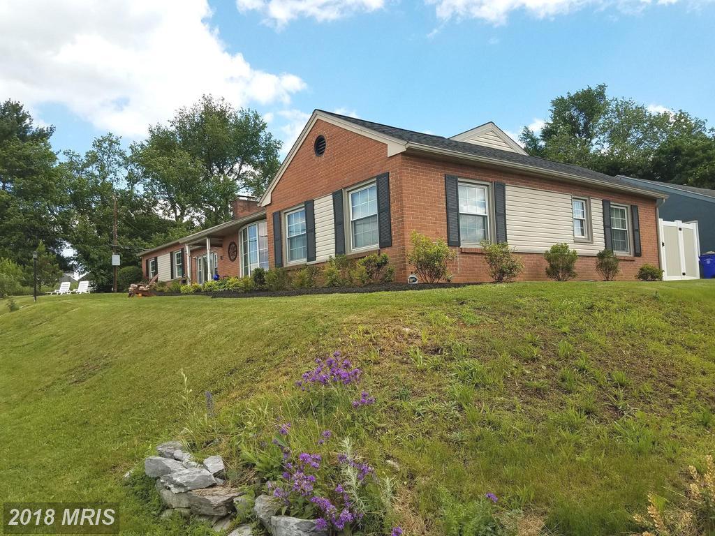 33 Northern Avenue - Photo 1