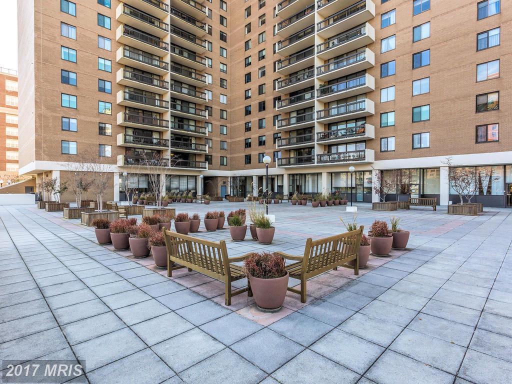 3800 Fairfax Drive - Photo 1