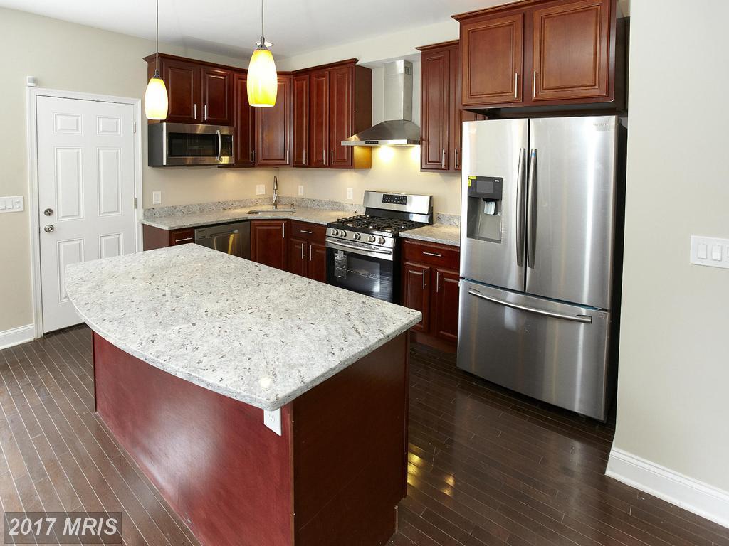 2302 Mount Royal Terrace - Photo 1