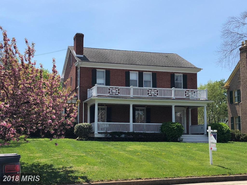 905 King Street - Photo 1