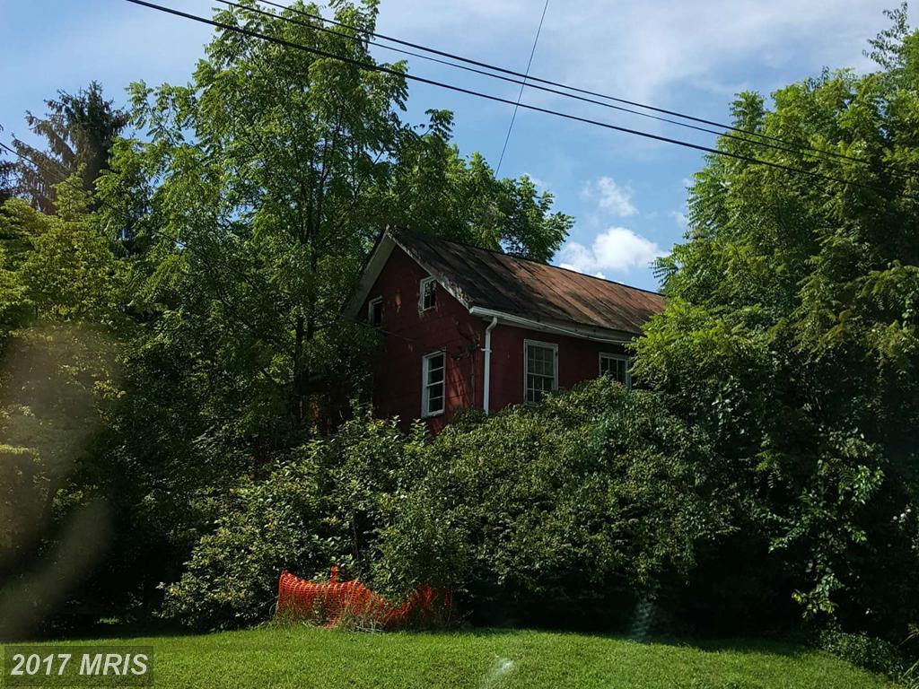 2540 Littlestown Pike - Photo 1