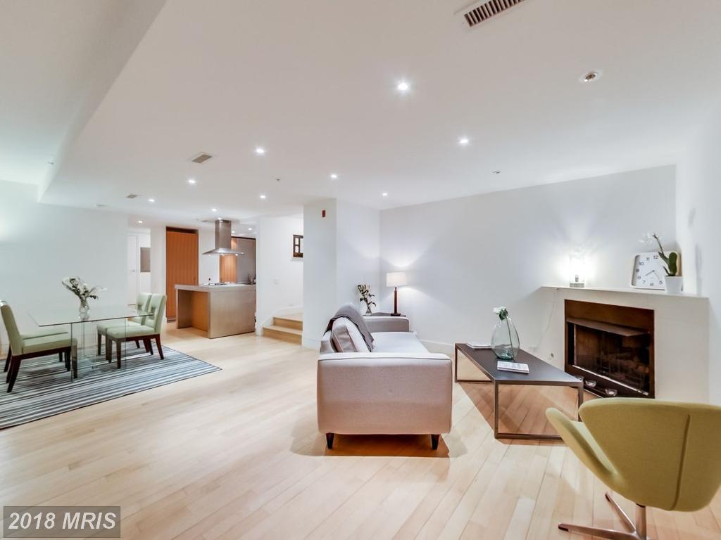 1124 10TH Street - Photo 1