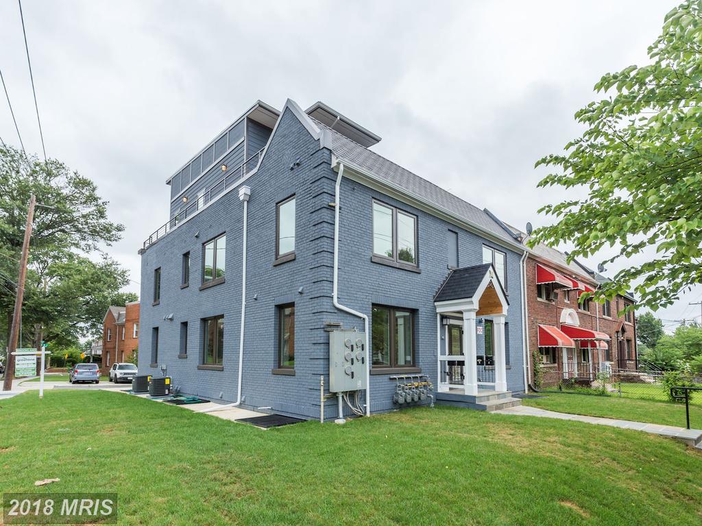 4041 7TH Street - Photo 1