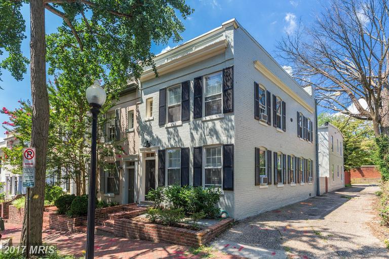 1668 Avon Place - Photo 1