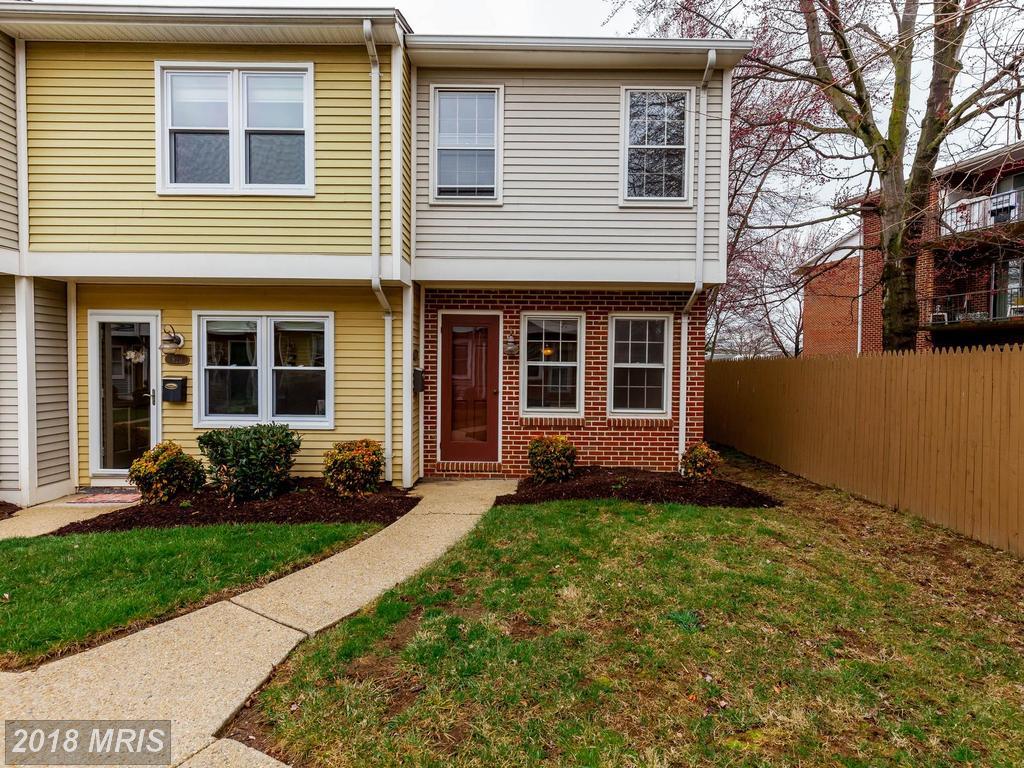 822 Mews Lane - Photo 1