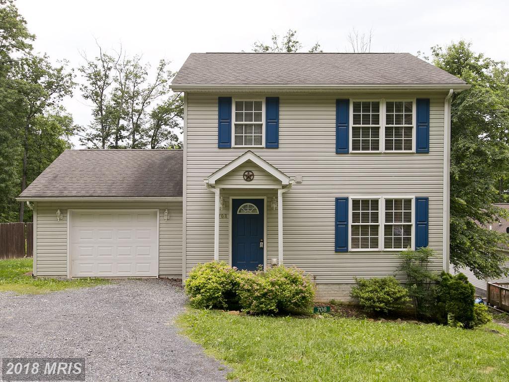 708 Pheasant Drive - Photo 1