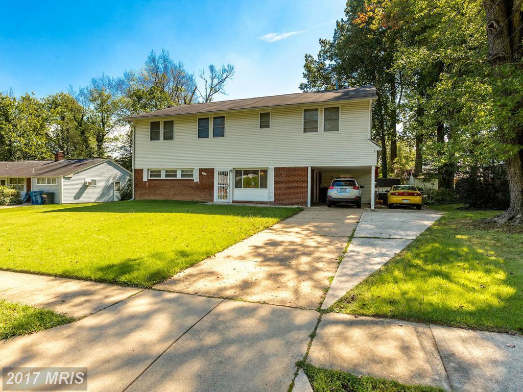7411 Hogarth Street - Photo 1