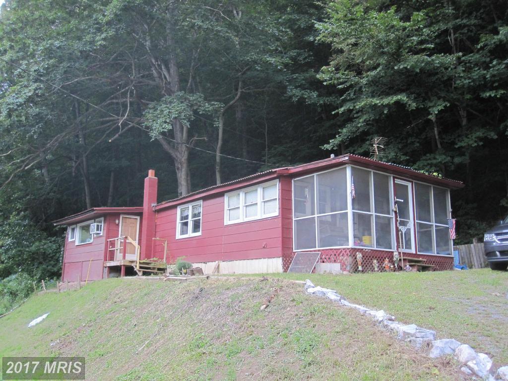 9194 North Fork Hwy - Photo 1