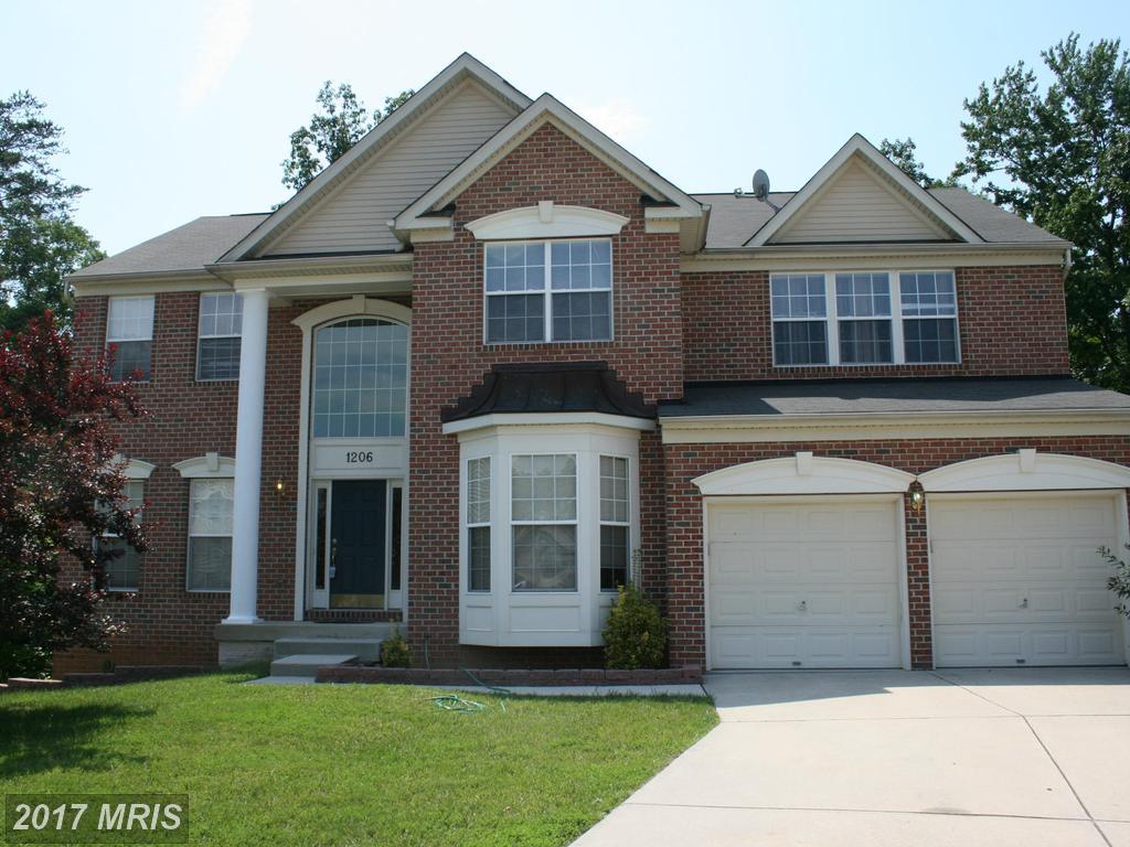 1206 Leeds Court - Photo 1