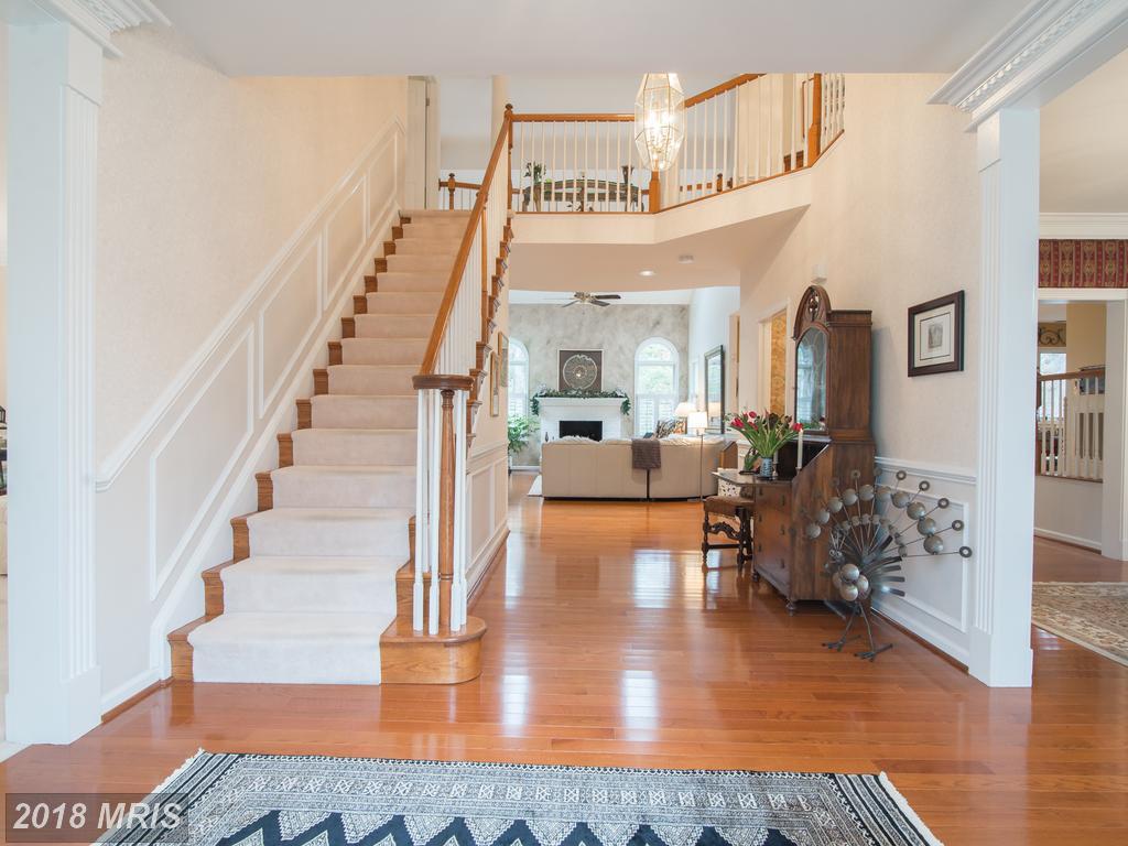 8025 Lions Crest Way - Photo 1