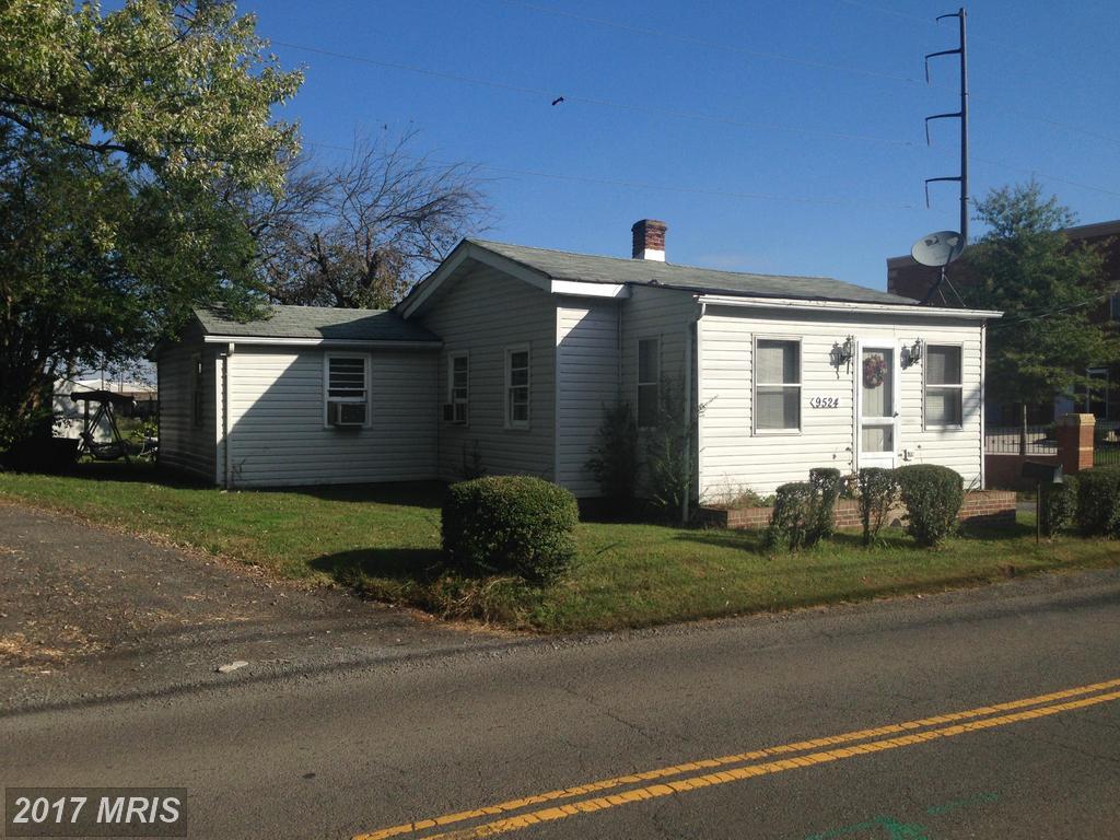 9524 Prince William Street - Photo 1