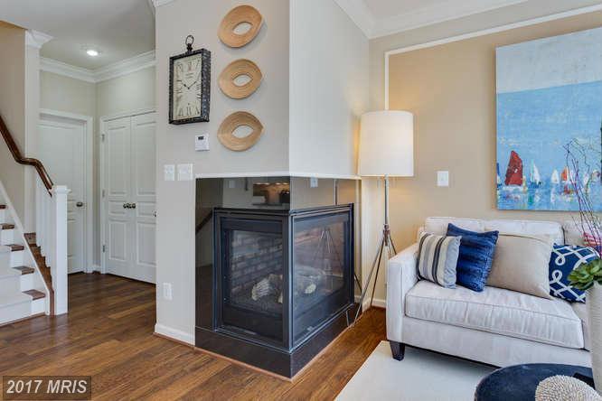 1587 Renate Drive - Photo 1