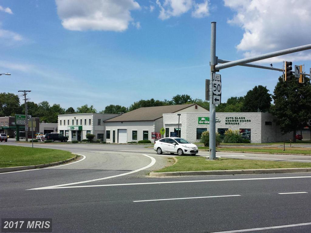 805 Goldsborough Street - Photo 1