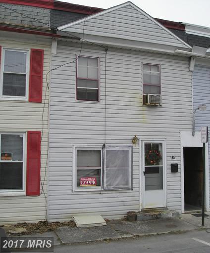 657 Court Avenue - Photo 1