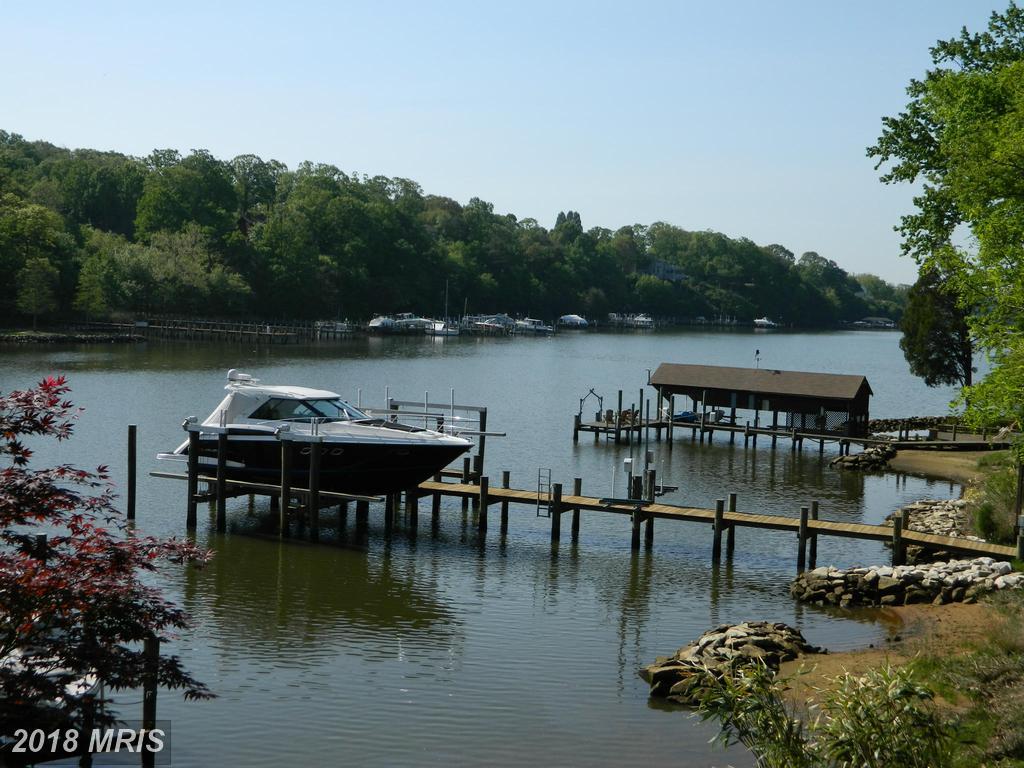 578 Pinewood Drive - Photo 1