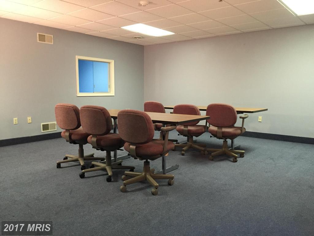 119 Lurgan Avenue - Photo 1