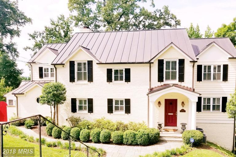 6012 Grove Drive - Photo 1