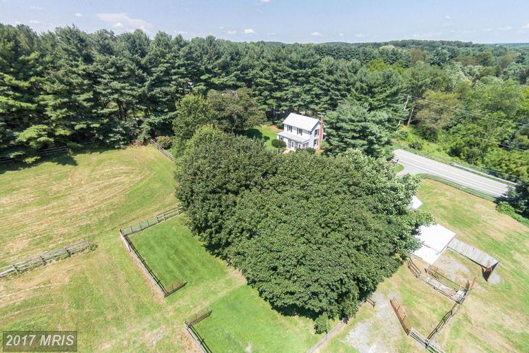 16903 Frederick Road - Photo 1
