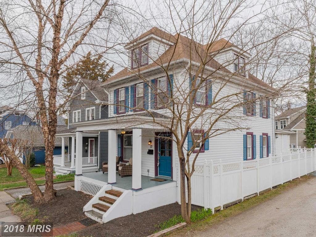13 Colonial Avenue - Photo 1
