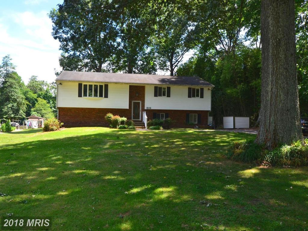 819 Elm Drive - Photo 1