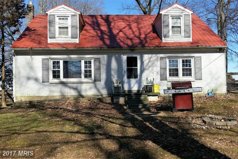 895 Warburton Road - Photo 1