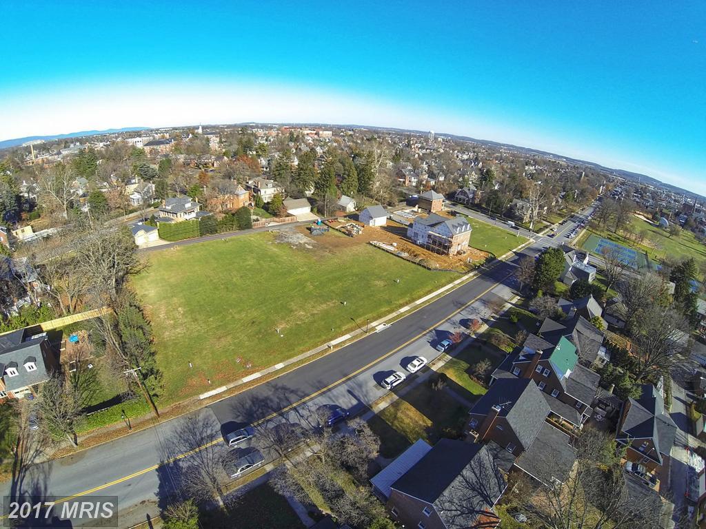411 Second Street - Photo 1